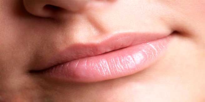 روش-های-خوش-رنگ-و-روشن-کردن-لبهای-تیره