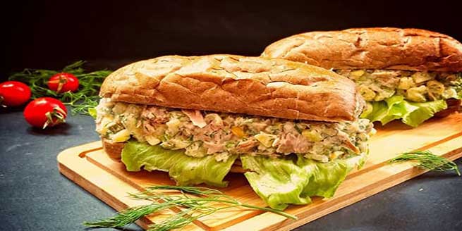 طرز-تهیه-ساندویچ-تست-تن-ماهی